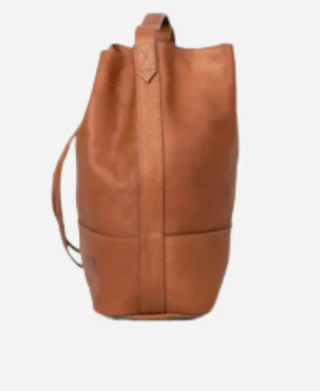 Women's Handcrafted Leather Bucket Bag
